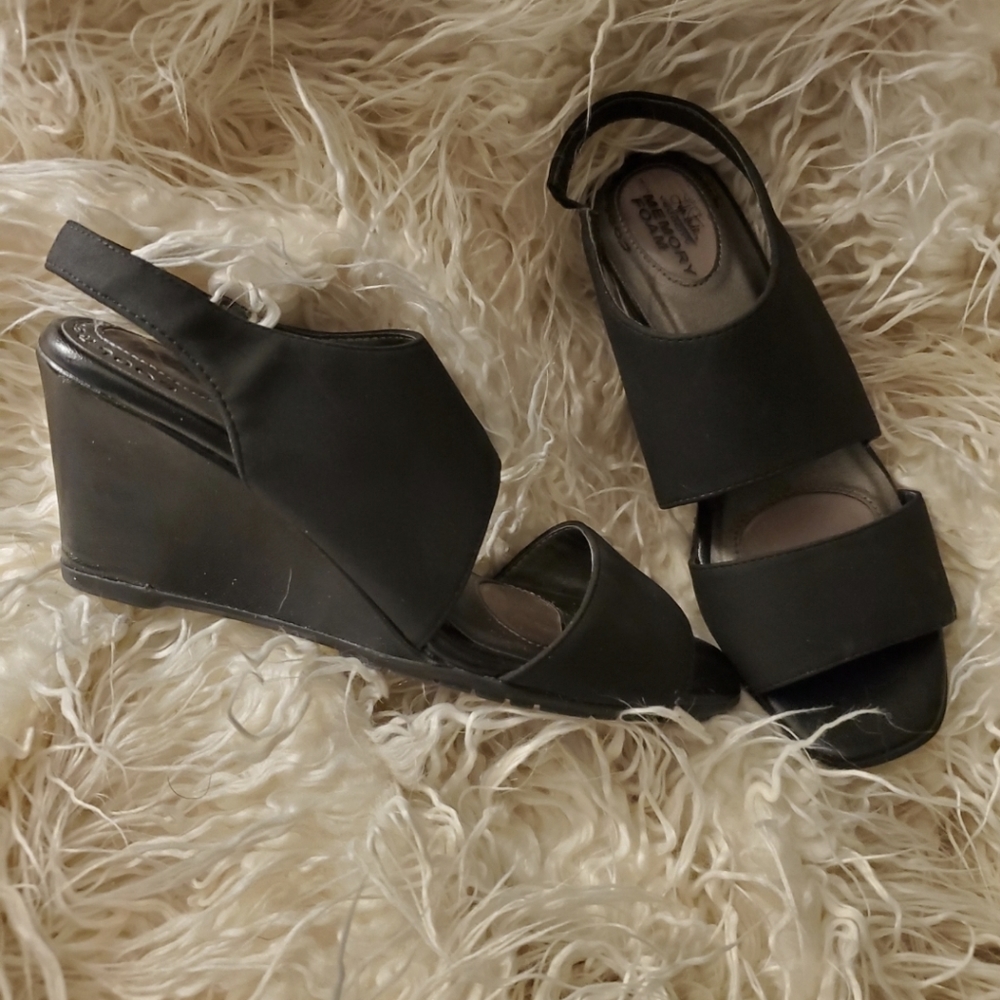Lifestride black wedge sz 7.5